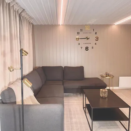 Lejlighed Storgata 150 Forste Etasje *