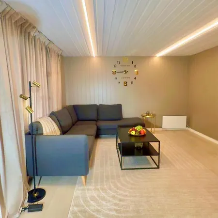 Storgata 150 Forste Etasje Апартаменты *