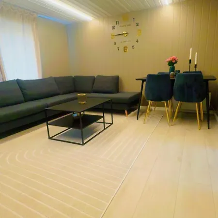 Storgata 150 Forste Etasje 公寓